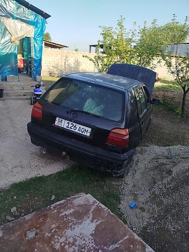 Volkswagen Golf: 1993 г., Механика, Хэтчбэк — 1