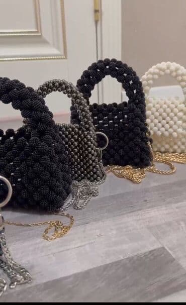 бисер работа на дому: Сумочки из бусин 🩰 — 1
