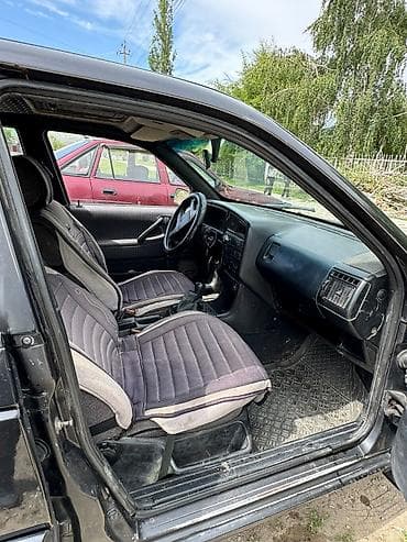 Продажа авто: Volkswagen Passat Variant: 1989 г., 1.8 л, Механика, Бензин, Универсал — 4