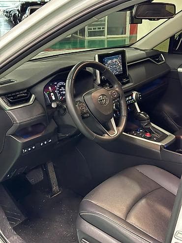 Продажа авто: Toyota RAV4: 2023 г., 2.5 л, Гибрид, Кроссовер — 6