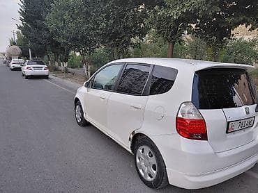 124 mers: Honda Fit: 2002 г., Хэтчбэк — 6