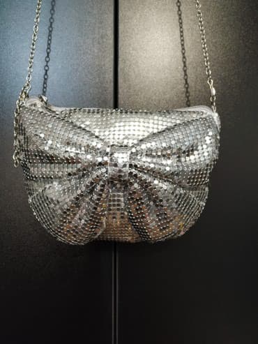 валейболный топ: Сумочка Жен. Бренд. В отличном состоянии. 23*18.Обмена и возврата — 5