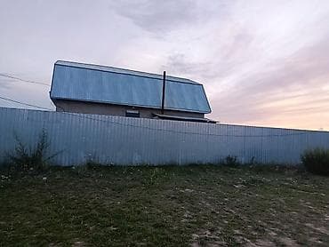 act building: Продаётся жилой дом с участком. 4.5 сотый Характеристики: - Дом — 3