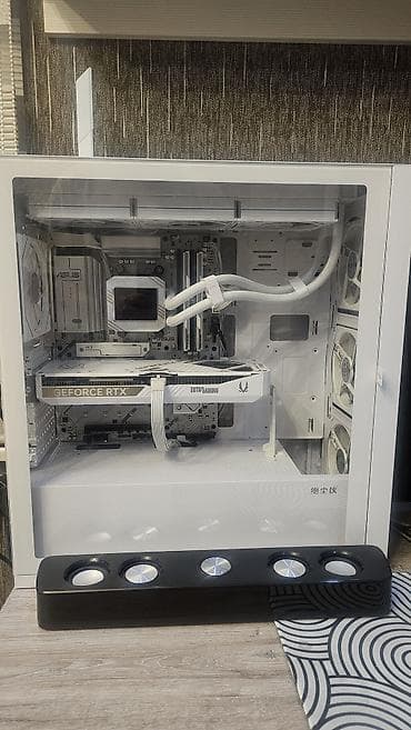 Техника и электроника: Процессор: AMD Ryzen 7 9700X (8 ядер / 16 потоков) Видеокарта: NVIDIA — 5