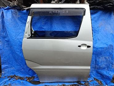 Toyota alphard задняя правая дверь