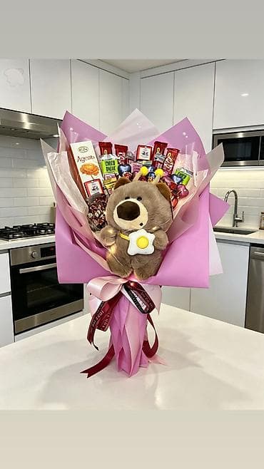 В наличии!!!Шоколадный букет с мишкой 🔥первые три фото!!🧸 Цена по at lalafo.kg В наличии!!!Шоколадный букет с мишкой 🔥первые три фото!!🧸 Цена по