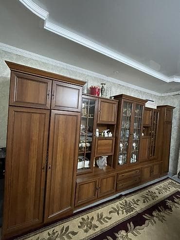 сервант стенку: Классическая модульная стенка для гостиной из массива/шпона в тёплом — 2
