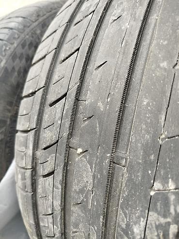 275 40 r18: Летние шины 275/40 ZR18, пара. Продаю пару летних шин, 80%, в — 4