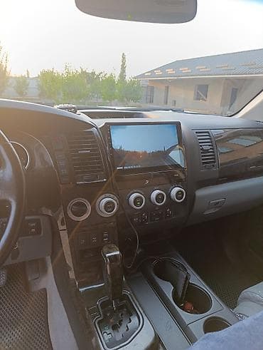 тойота 7 мест внедорожник: Toyota Sequoia: 2008 г., 5.7 л, Газ, Внедорожник — 8