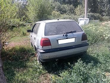 Транспорт: Volkswagen Golf: 1993 г., 1.8 л, Механика, Бензин, Хэтчбэк — 2