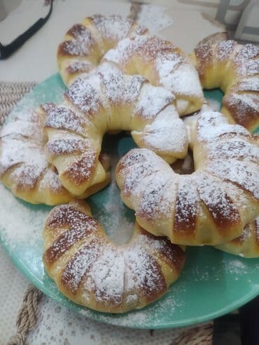 Домашние сдобные булочки без рыхлителя, на молоке и сливочном масле с