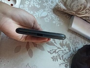 Техника и электроника: Samsung Galaxy A11, Б/у, цвет - Черный — 4