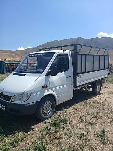 максус авто: Жеңил жүк ташуучу унаа, Mercedes-Benz, Стандарт, 2 т, Колдонулган — 1