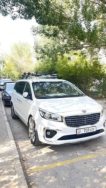 Kia Carnival: 2018 г., 2.2 л, Автомат, Дизель, Минивэн