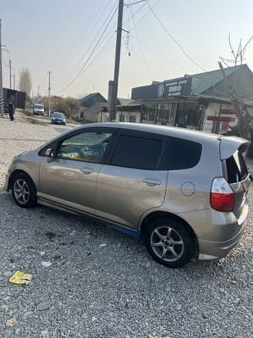 куплю машину недорого бу: Honda Fit: 2004 г., 1.3 л, Автомат, Бензин — 1