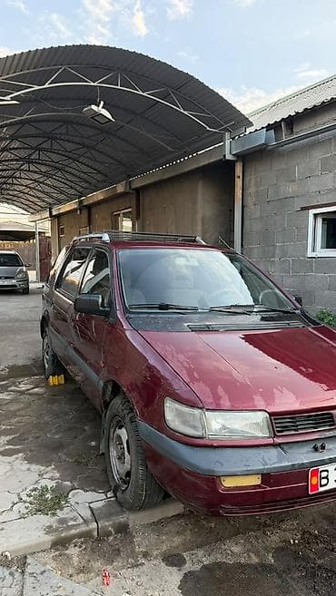 1992: Mitsubishi Space Wagon: 1992 г., 1.8 л, Механика, Бензин, Универсал — 2