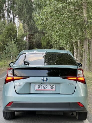 продаю мапед: Toyota Prius: 2019 г., 1.8 л, Вариатор, Гибрид, Седан — 7