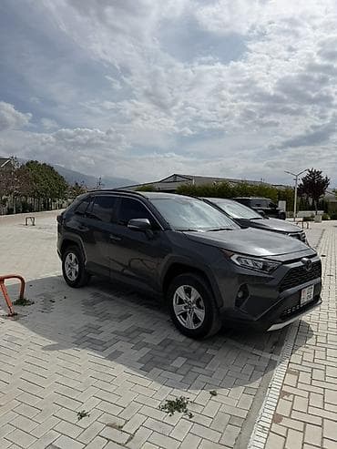 man: Toyota RAV4: 2019 г., 2.5 л, Автомат, Бензин, Кроссовер — 4