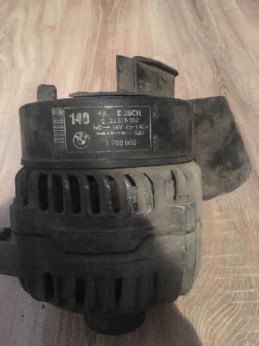 генератор 211: Генератор BMW Б/у, Оригинал — 1