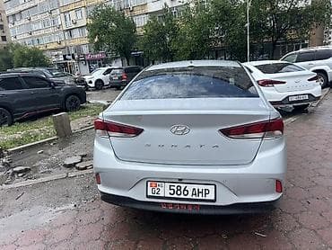 elantra 2019: Hyundai Sonata: 2019 г., Автомат, Лифтбек — 4