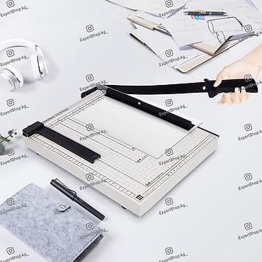 канцеляри: Канцелярский сабельный резак для бумаги B4 (250х353 мм - немного — 4