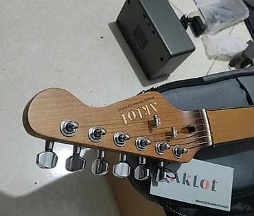 акорт сл7: Продам электрогитара Aklot stryde,новая,в комплекте мини комбик и все — 4