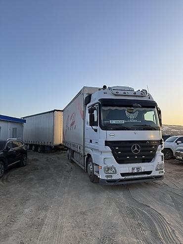 стрим 2 куб: Тягач, Mercedes-Benz, 2004 г., Тентованный — 2