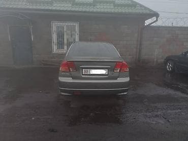 машина в киргизии купить: Honda Civic: 2005 г., 1.3 л, Механика, Бензин, Седан — 4