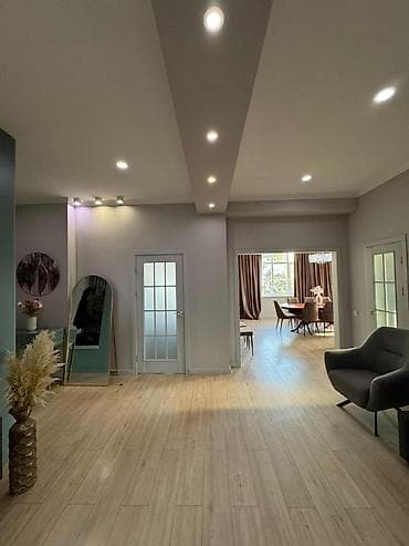 5 и более комнат, 160 м², Индивидуалка, 2 этаж at lalafo.kg 5 и более комнат, 160 м², Индивидуалка, 2 этаж