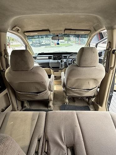панель на cefiro: Honda Stepwgn: 2005 г., 2 л, Автомат, Бензин, Минивэн — 3