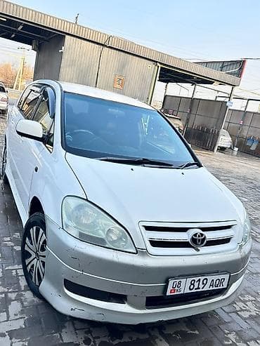 Toyota Ipsum: 2002 г., 2.4 л, Автомат, Бензин, Минивэн
