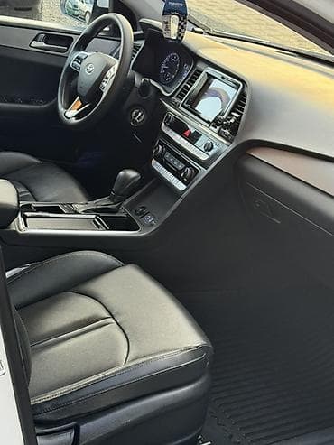 Транспорт: Hyundai Sonata: 2019 г., 2 л, Автомат, Газ, Седан — 10
