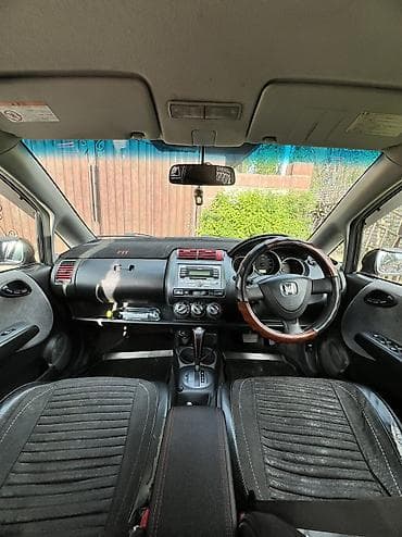 lada 2112: Honda Fit: 2004 г., 1.3 л, Автомат, Бензин, Хэтчбэк — 5