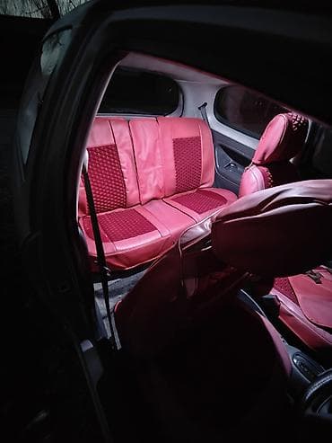 тачки б у: Toyota Vitz: 2000 г., 1 л, Автомат, Бензин, Купе — 8