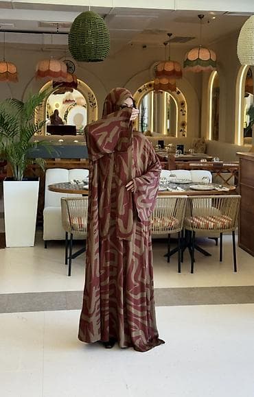 Айымдардын кийими: Абая с капюшоном и принтом - Свободный фасон с максимальной длиной и — 2