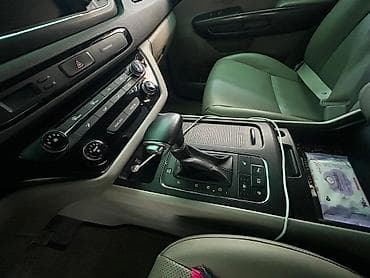 mini jack: Kia Carnival: 2017 г., 2.2 л, Автомат, Дизель, Минивэн — 4