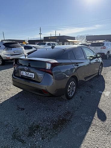 сидение качалка: Toyota Prius: 2019 г., 1.8 л, Вариатор, Гибрид, Хэтчбэк — 5