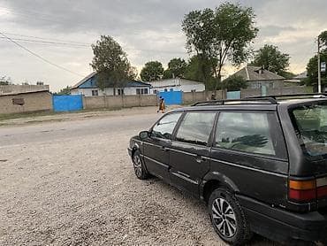 Volkswagen: Volkswagen Passat Variant: 1989 г., 1.8 л, Универсал — 1