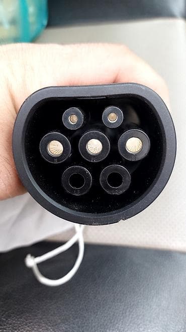 Багажники на крышу и фаркопы: Переходник для зарядки электромобиля Type 1 (SAE J1772) → Type 2 — 2