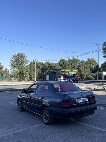 вент выход: Volkswagen Vento: 1993 г., 1.8 л, Механика, Бензин, Седан — 5