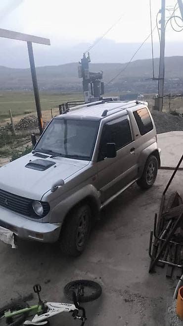 Mitsubishi Pajero Mini: 1997 г., Автомат, Внедорожник — 2