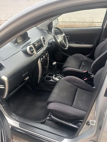 чехлы для авто: Toyota Ist: 2003 г., 1.3 л, Автомат, Бензин, Хэтчбэк — 6