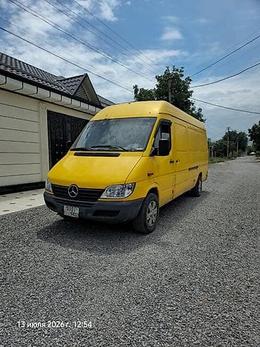 дверь спринтера: Mercedes-Benz Sprinter, удлинённый грузовой фургон с высокой крышей — 2