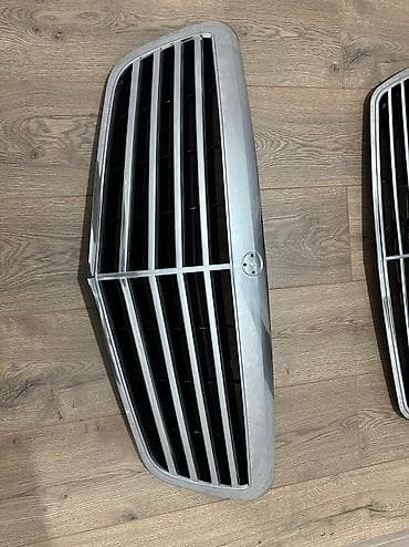 srv 2: Решетка радиатора Mercedes-Benz Новый, Аналог — 2