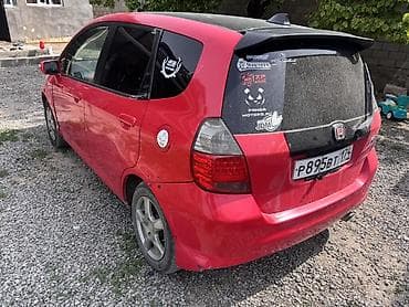 сдаю фит под выкуп: Honda Fit: 2005 г., 1.5 л, Вариатор, Бензин, Хэтчбэк — 3
