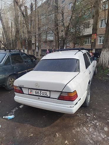 v class: Mercedes-Benz W124: 1989 г., 2.3 л, Механика, Бензин, Седан — 2