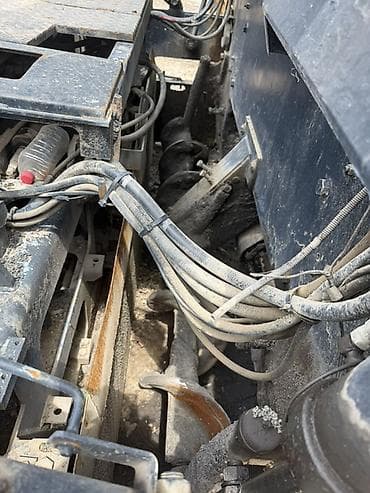 асфальтоукладчики: Асфальтоукладчик Mitsubishi MF55WD-I Основные особенности: - Колёсный — 3