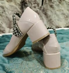 туфли беж цвет: Обувь 37р. новый просто нет одного болтика,люди с фантазиями — 1