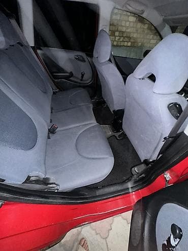 Honda Jazz: 2005 г., 1.3 л, Вариатор, Бензин, Хэтчбэк — 7