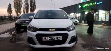 машина спортивный: Chevrolet Spark: 2017 г., 1 л, Вариатор, Бензиновая, Хэтчбэк — 3